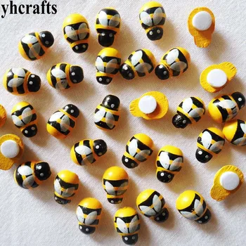 500PCS/DAUG Mini geltonas bičių medienos lipdukai Skristi lipdukas Animacinių filmų 3D lipdukai, Vaikų kambarys ornamentu Sienos Šaldytuvas lipdukai Didmeninė OEM
