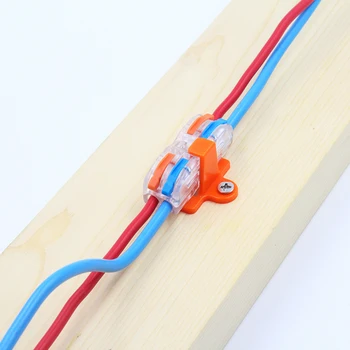 Laido jungtis: kabelių paskirstymo dėžutės greitai terminalo tinka minkštos ir kietos kabelis: 0.08-4 mm 32A pakuotėje fiksuotojo wire stripper